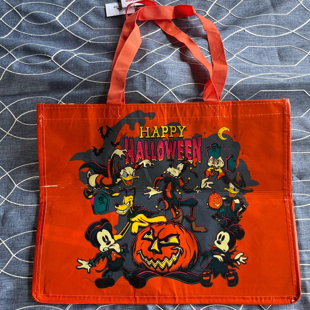 Disney Parks Halloween 2023 Mickey & Friends Reusable Tote Bag NWT